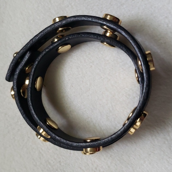 Tory Burch leather logo stud double wrap bracelet LIKE NEW - Picture 5 of 8